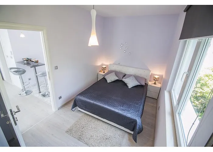 Splendid Marjan Apartment