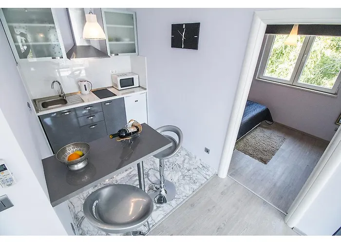 아파트먼트 스플렌디드 마리얀 *