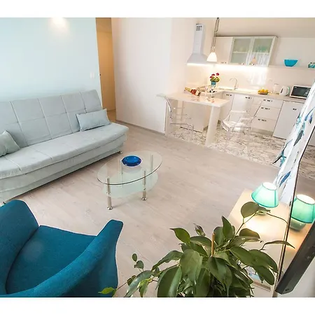 아파트먼트 스플렌디드 마리얀 *